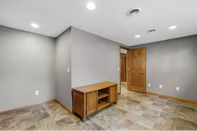 4003  Margolis Dr, West Bend, WI 53095 - Photo 22