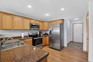 8791 83rd Pl, Pleasant Prairie, WI 53158 - Photo 12