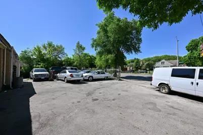 4870 W Fond Du Lac Ave, Milwaukee, WI 53216 - Photo 2
