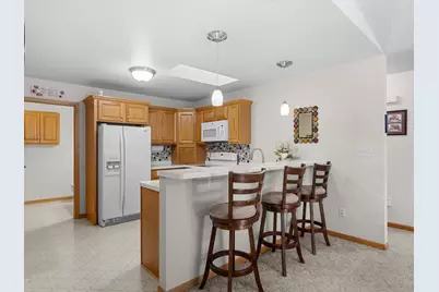 801  Mockingbird Ln, Plymouth, WI 53073 - Photo 10