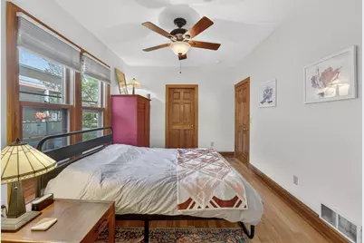 203 W Lloyd St #203, Milwaukee, WI 53212 - Photo 12