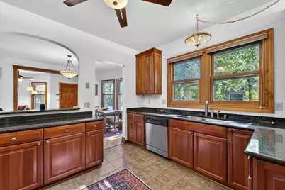 203 W Lloyd St #203, Milwaukee, WI 53212 - Photo 6