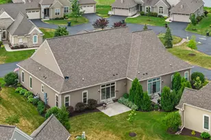 1522 Champion Ct, Oconomowoc, WI 53066 - Photo 4