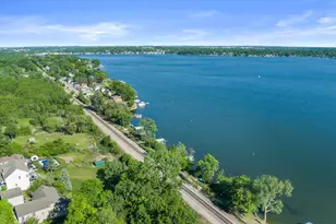 N39W27485 Hillside Grove Rd, Pewaukee, WI 53072 - Photo 38