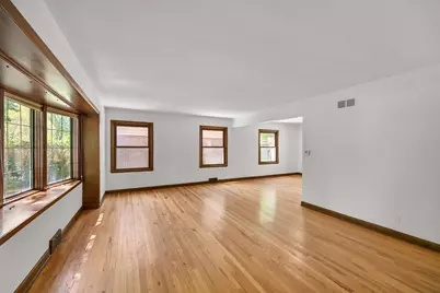 6319 N Bay Ridge Ave, Whitefish Bay, WI 53217 - Photo 6