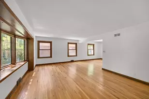 6319 N Bay Ridge Ave, Whitefish Bay, WI 53217 - Photo 6