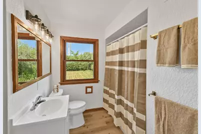 6319 N Bay Ridge Ave, Whitefish Bay, WI 53217 - Photo 22
