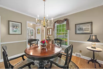 6175 N Kent Ave, Whitefish Bay, WI 53217 - Photo 8