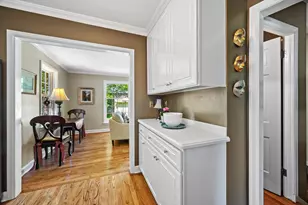 6175 N Kent Ave, Whitefish Bay, WI 53217 - Photo 12