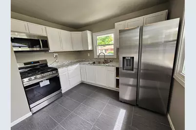 5951 N 73rd St, Milwaukee, WI 53218 - Photo 6