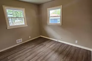 5951 N 73rd St, Milwaukee, WI 53218 - Photo 8