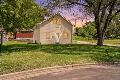 400  Prospect St, La Crosse, WI 54603 - Photo 1