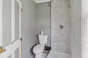 5550 N 39th St, Milwaukee, WI 53209 - Photo 8