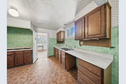 1555 E Olive St, Shorewood, WI 53211 - Photo 22