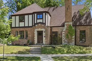 1555 E Olive St, Shorewood, WI 53211 - Photo 2