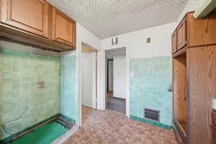1555 E Olive St, Shorewood, WI 53211 - Photo 26