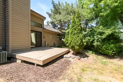 W132N8130  Danell Dr, Menomonee Falls, WI 53051 - Photo 24