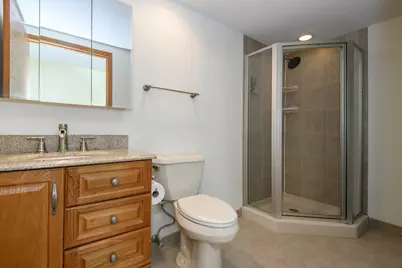 W132N8130  Danell Dr, Menomonee Falls, WI 53051 - Photo 18