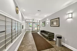1915 N Water St, Milwaukee, WI 53202 - Photo 4