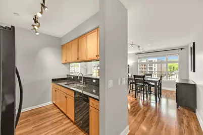 1915 N Water St #103, Milwaukee, WI 53202 - Photo 8