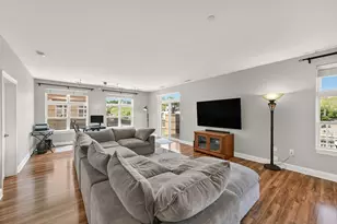 1915 N Water St, Milwaukee, WI 53202 - Photo 12