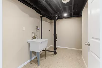 8750 W Hustis St, Milwaukee, WI 53224 - Photo 26