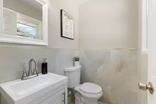 8750 W Hustis St, Milwaukee, WI 53224 - Photo 10