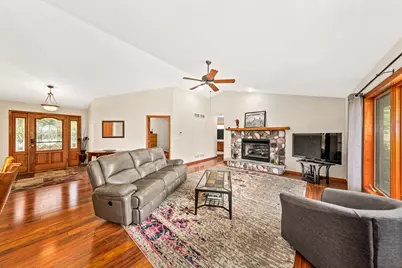 N26W27080  Prospect Ave, Pewaukee, WI 53072 - Photo 16