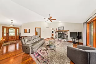 N26W27080 Prospect Ave, Pewaukee, WI 53072 - Photo 16