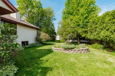 N26W27080  Prospect Ave, Pewaukee, WI 53072 - Photo 12