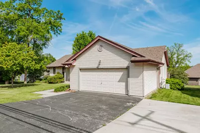 N26W27080  Prospect Ave, Pewaukee, WI 53072 - Photo 6