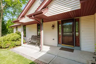 N26W27080 Prospect Ave, Pewaukee, WI 53072 - Photo 40