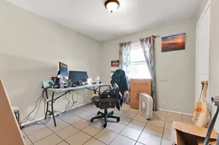 5736 N 99th St, Milwaukee, WI 53225 - Photo 12
