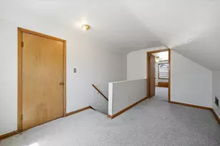 3147 S Brisbane Ave, Milwaukee, WI 53207 - Photo 16