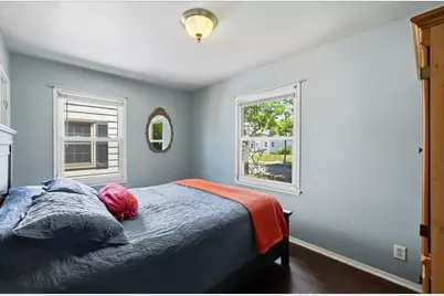 3147 S Brisbane Ave, Milwaukee, WI 53207 - Photo 10