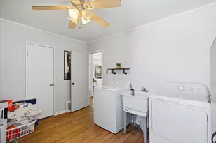 3147 S Brisbane Ave, Milwaukee, WI 53207 - Photo 14