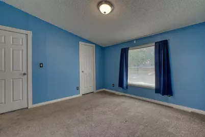 2451 S 92nd St, West Allis, WI 53227 - Photo 12