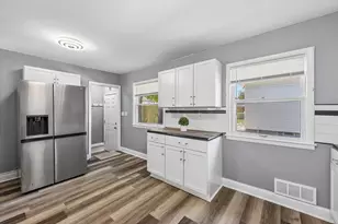 5125 N 81st St, Milwaukee, WI 53218 - Photo 12