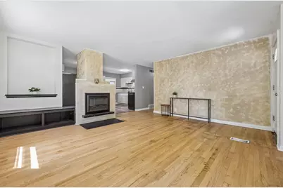 5125 N 81st St, Milwaukee, WI 53218 - Photo 6