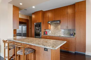 923 E Kilbourn Ave, Milwaukee, WI 53202 - Photo 26