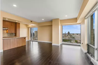 923 E Kilbourn Ave #2103, Milwaukee, WI 53202 - Photo 14