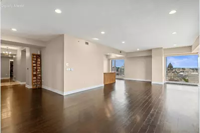 923 E Kilbourn Ave #2103, Milwaukee, WI 53202 - Photo 22