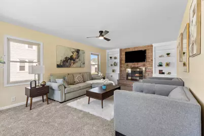 2122 S 86th St, West Allis, WI 53227 - Photo 4