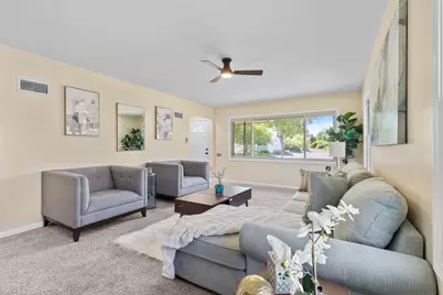 2122 S 86th St, West Allis, WI 53227 - Photo 6