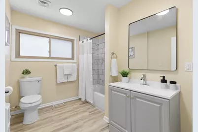 2122 S 86th St, West Allis, WI 53227 - Photo 16