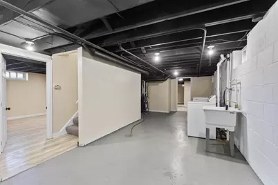 2122 S 86th St, West Allis, WI 53227 - Photo 22