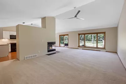 W347S7567  Sprague Rd, Eagle, WI 53119 - Photo 6