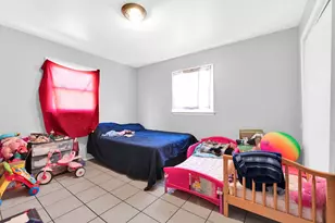 6914 N 42nd St, Milwaukee, WI 53209 - Photo 12