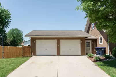 719  Joanna St, Horicon, WI 53032 - Photo 4