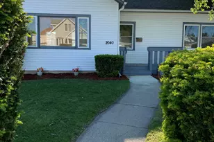 2040 Jay Eye See Ave, Racine, WI 53403 - Photo 4